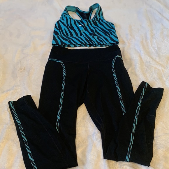 Nike Dri Fit Blue Tiger Icon Clash Sports Bra with Matching Full Length Pants - Picture 5 of 8
